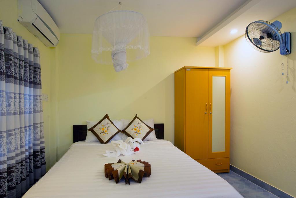 Plum Tree Homestay Hoi An Exterior foto